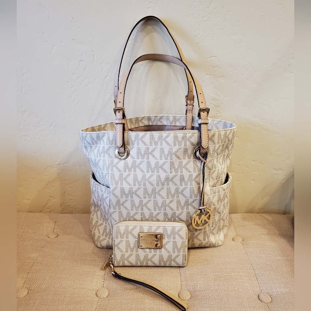 MK tote purse & wallet
